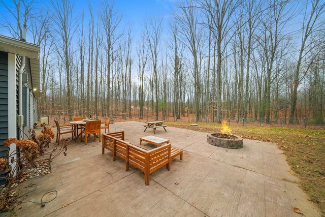 8784 M-66, Garfield Twp, MI 49633