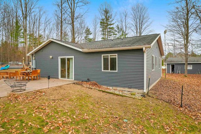 8784 M-66, Garfield Twp, MI 49633
