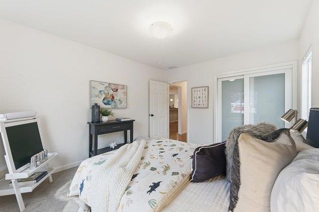 1014 King Street, Redwood City, CA 94061