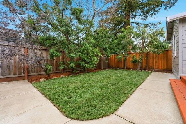 1014 King Street, Redwood City, CA 94061