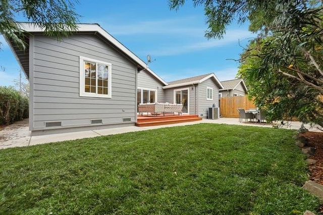 1014 King Street, Redwood City, CA 94061