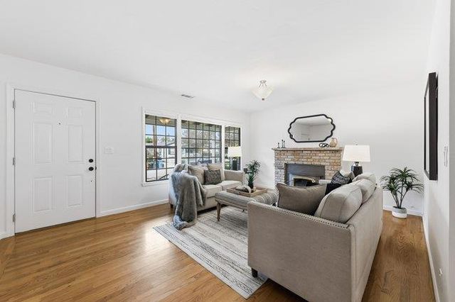 1014 King Street, Redwood City, CA 94061