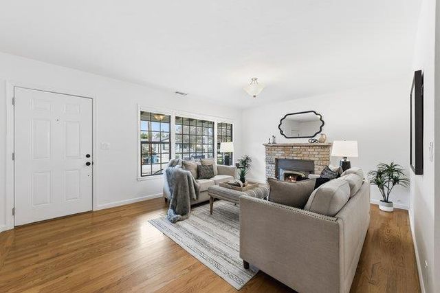 1014 King Street, Redwood City, CA 94061