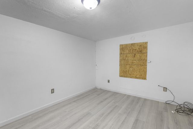 325 RHODE ISLAND Street NE, Albuquerque, NM 87108