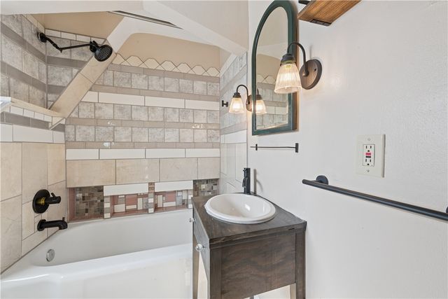 15 Mechling Way, City Of Greensburg, PA 15601