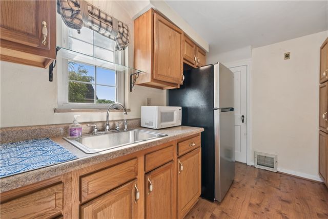 15 Mechling Way, City Of Greensburg, PA 15601