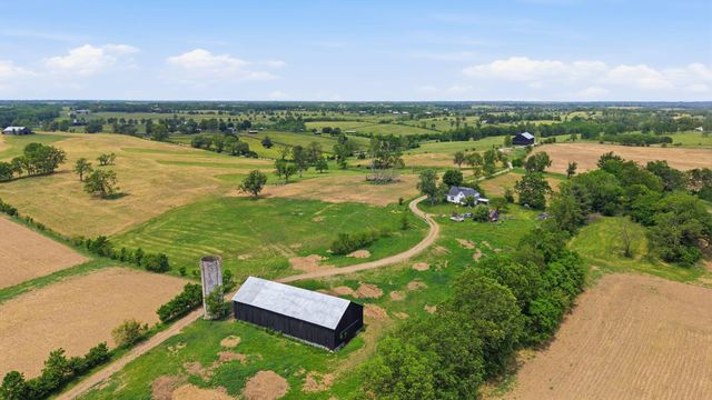 1010 Escondida Road, Paris, KY 40361