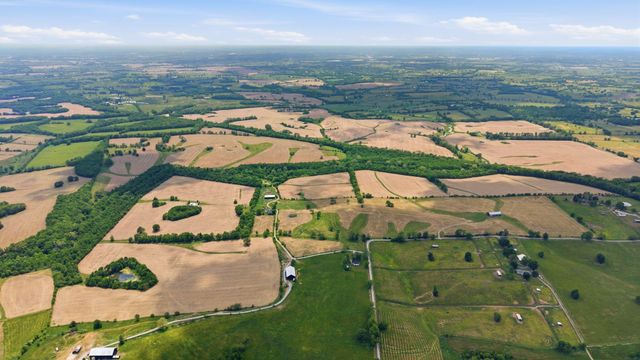 1010 Escondida Road, Paris, KY 40361