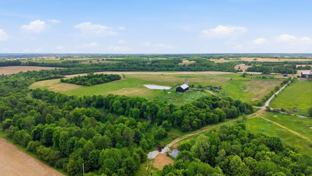 1010 Escondida Road, Paris, KY 40361