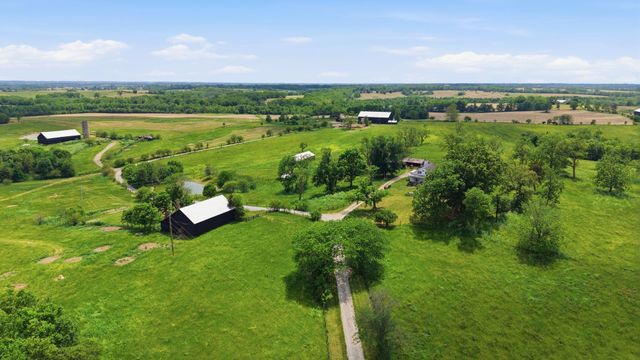 1010 Escondida Road, Paris, KY 40361