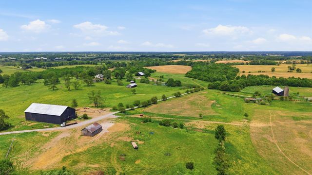 1010 Escondida Road, Paris, KY 40361