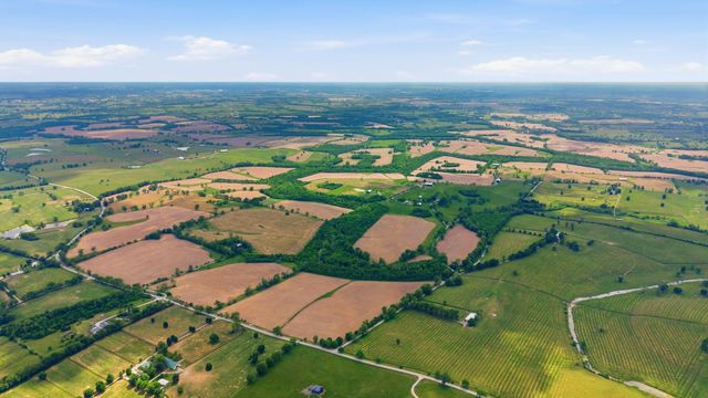 1010 Escondida Road, Paris, KY 40361