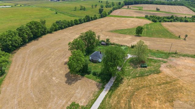 1010 Escondida Road, Paris, KY 40361