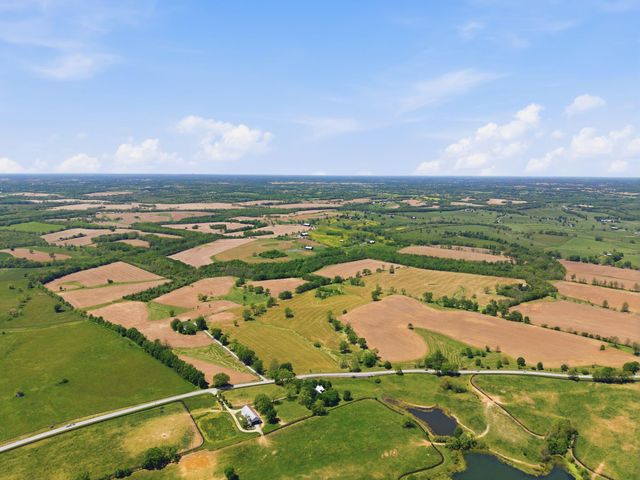 1010 Escondida Road, Paris, KY 40361