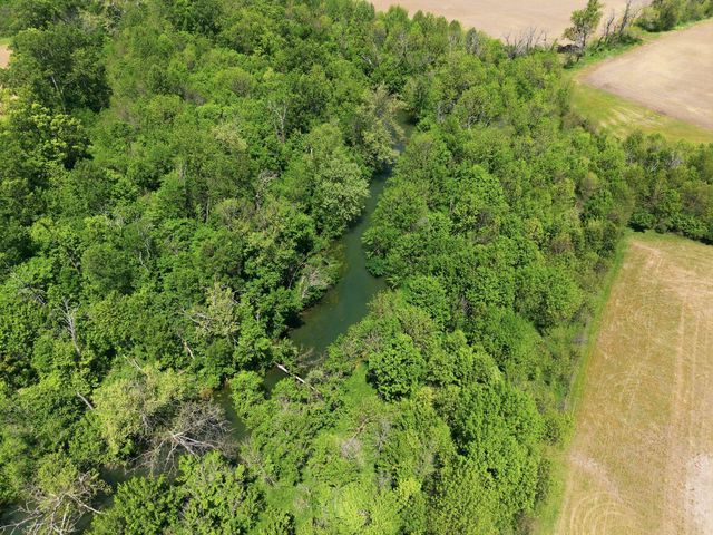 1010 Escondida Road, Paris, KY 40361