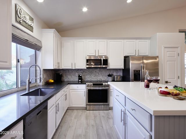 17237 N 52ND Street, Scottsdale, AZ 85254