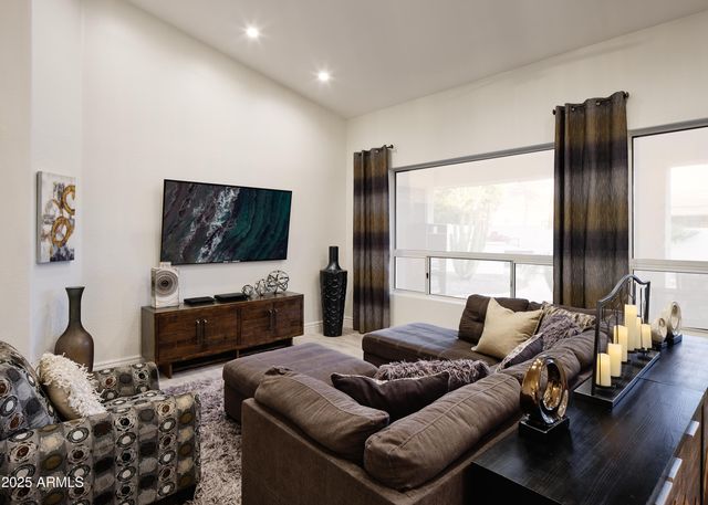 17237 N 52ND Street, Scottsdale, AZ 85254