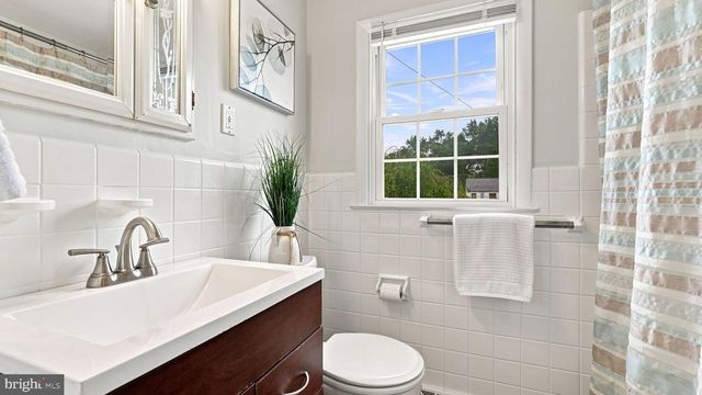 1126 PINEGROVE AVE, Lansdale, PA 19446