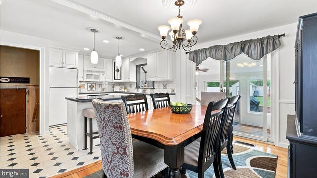 1126 PINEGROVE AVE, Lansdale, PA 19446