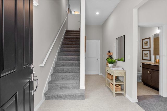 9902 TATE LANE, Tampa, FL 33626