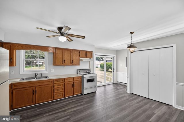 13996 LAKEVIEW DR, Gainesville, VA 20155