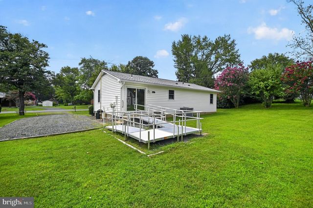 13996 LAKEVIEW DR, Gainesville, VA 20155