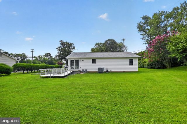 13996 LAKEVIEW DR, Gainesville, VA 20155