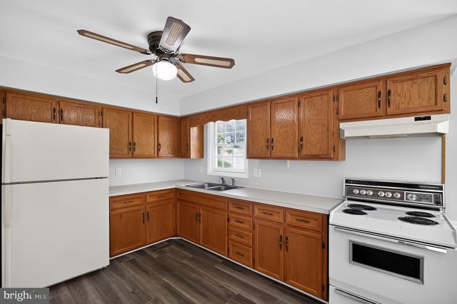 13996 LAKEVIEW DR, Gainesville, VA 20155