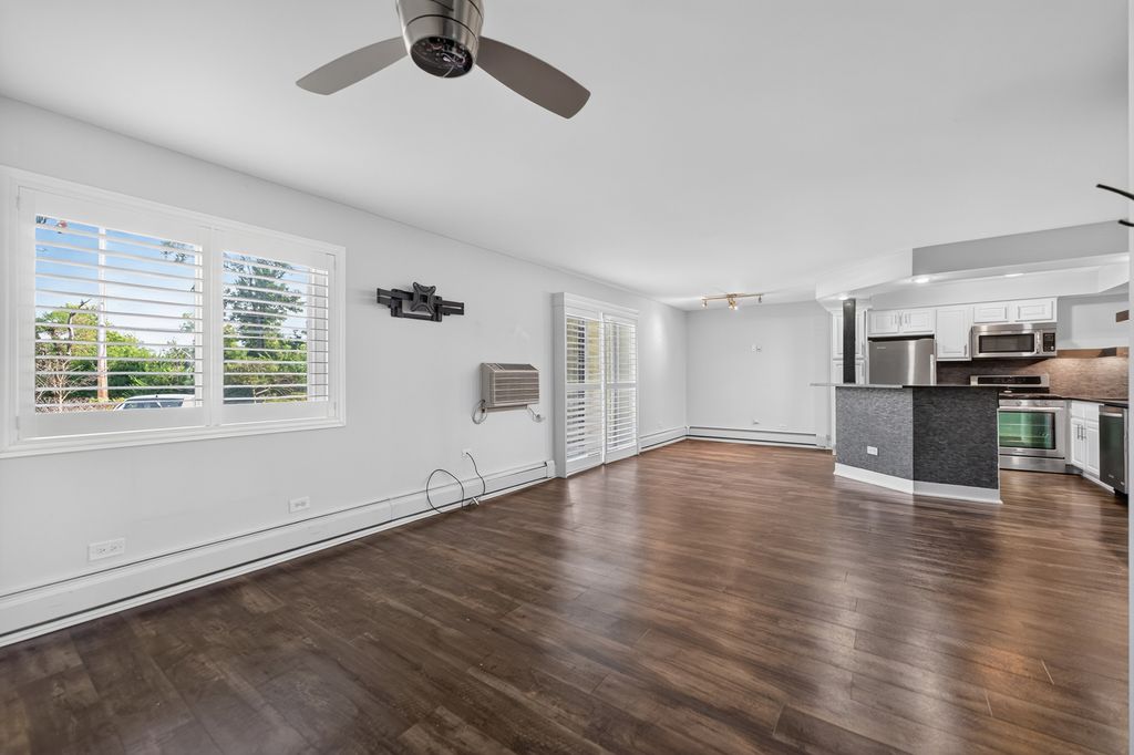 7211 Wolf Road 109A, Indian Head Park, IL 60525 — photo 4