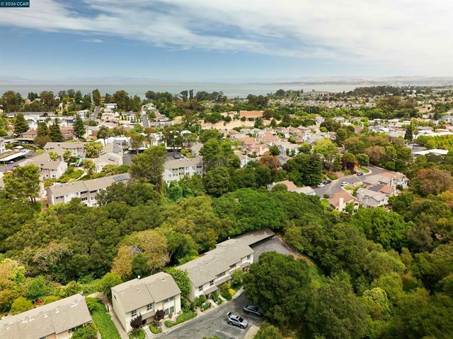 1888 Tesoro Ct, Pinole, CA 94564