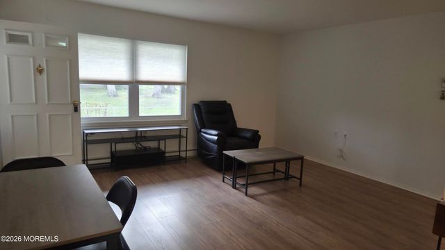 47 Cambridge Court E, Lakewood, NJ 08701