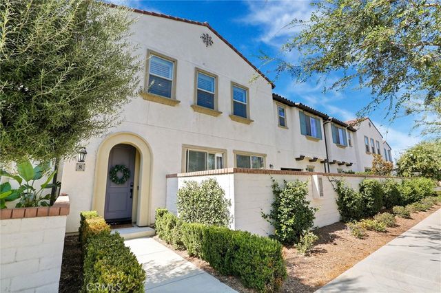 2785 E Berry Loop Privado, Ontario, CA 91761