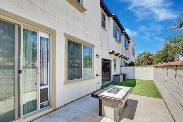 2785 E Berry Loop Privado, Ontario, CA 91761