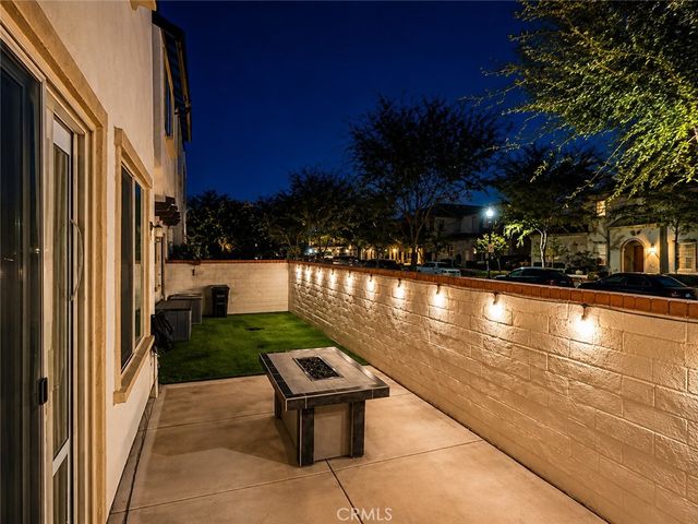 2785 E Berry Loop Privado, Ontario, CA 91761
