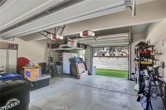 2785 E Berry Loop Privado, Ontario, CA 91761