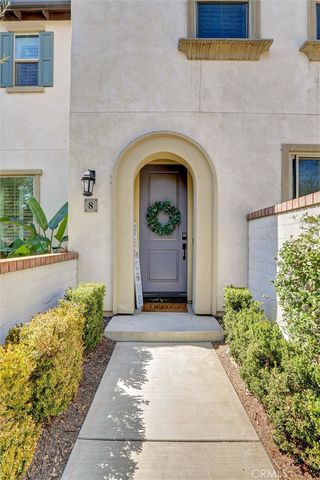 2785 E Berry Loop Privado, Ontario, CA 91761