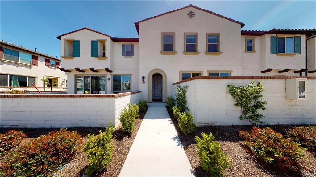2785 E Berry Loop Privado, Ontario, CA 91761