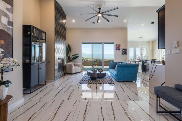 6820 Quivira Drive NW, Albuquerque, NM 87120