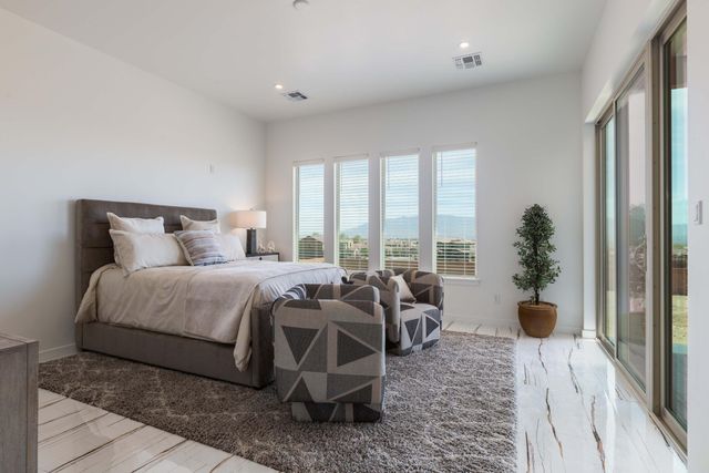 6820 Quivira Drive NW, Albuquerque, NM 87120