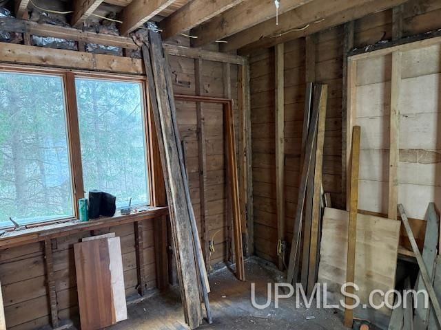 19336 W Edwards Avenue, Houghton, MI 49931