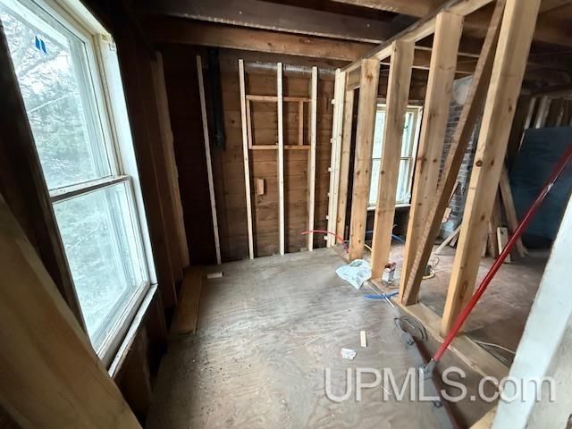 19336 W Edwards Avenue, Houghton, MI 49931