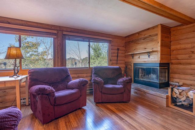 W7980 Glacier Lane, Oxford, WI 53952