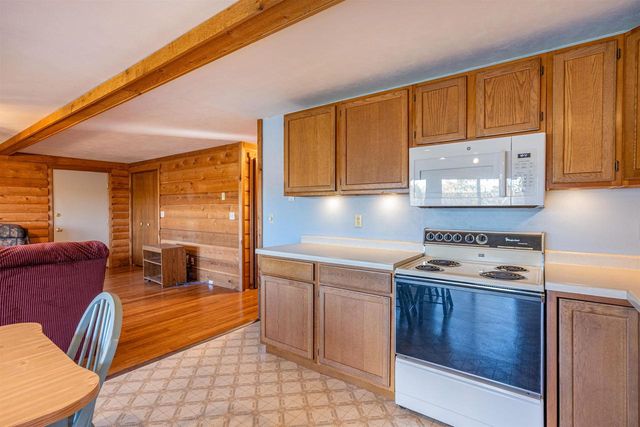 W7980 Glacier Lane, Oxford, WI 53952