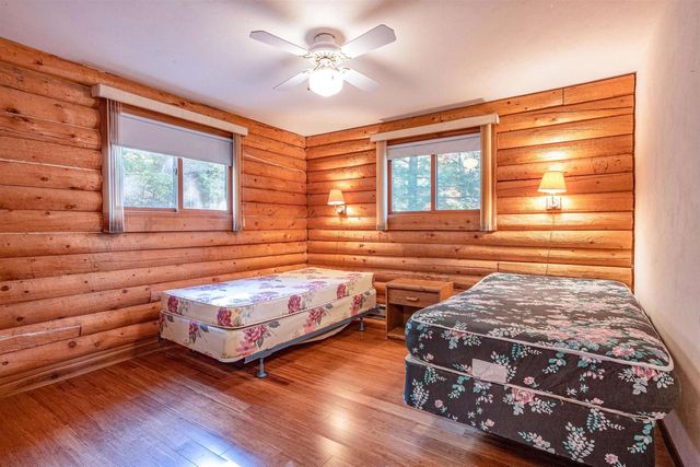 W7980 Glacier Lane, Oxford, WI 53952