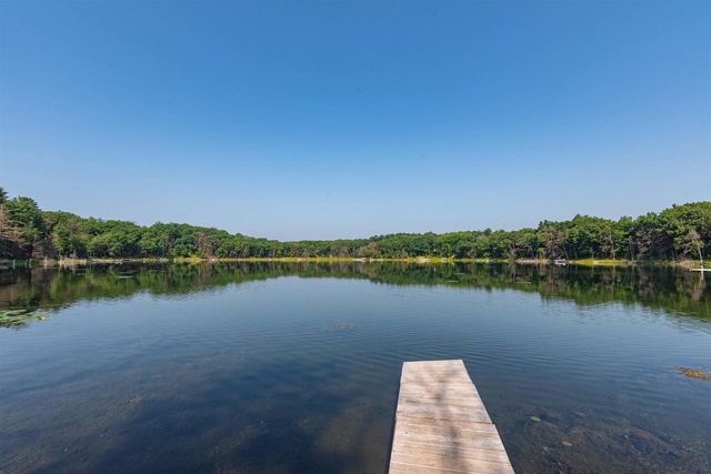 W7980 Glacier Lane, Oxford, WI 53952
