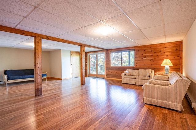 W7980 Glacier Lane, Oxford, WI 53952