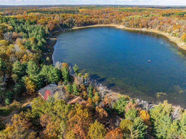W7980 Glacier Lane, Oxford, WI 53952