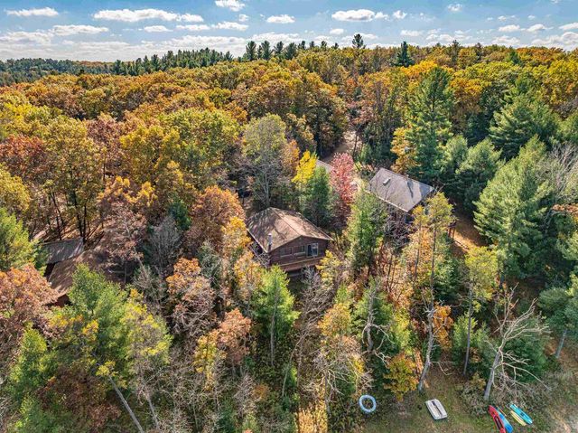 W7980 Glacier Lane, Oxford, WI 53952