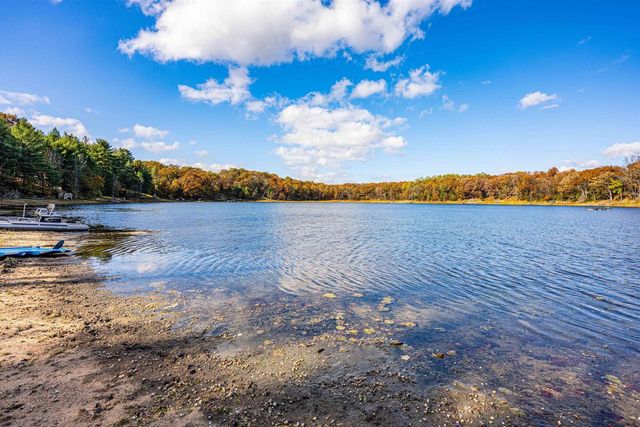 W7980 Glacier Lane, Oxford, WI 53952