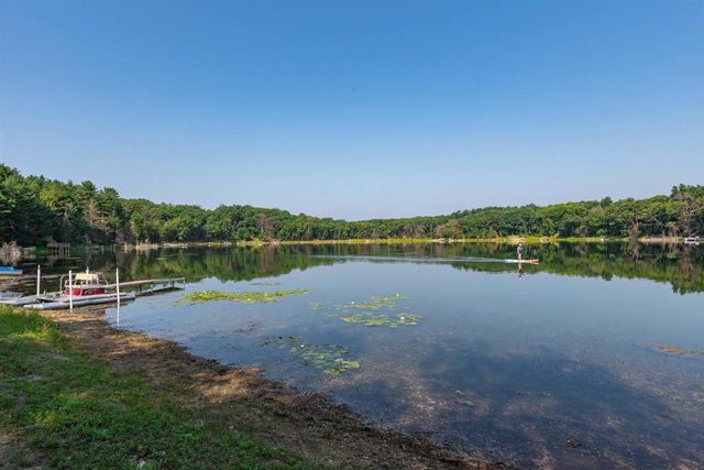 W7980 Glacier Lane, Oxford, WI 53952